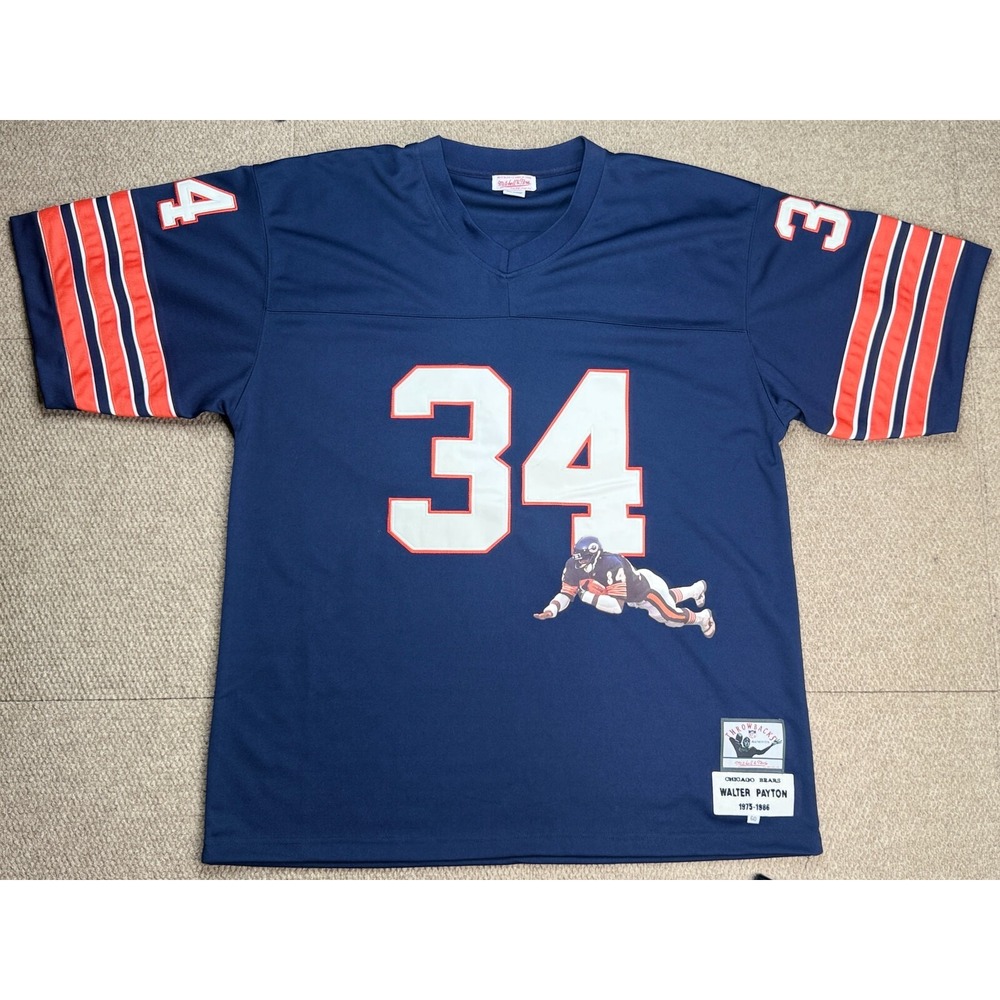 Mitchell & Ness NFL Chicago Bears #34 Walter Payton 1975-1986 Jersey Size 60